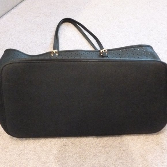 Michael Kors Perforated Leather Jet Set Tote HOST PICK! - Picture 7 of 11